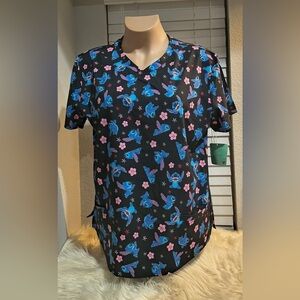 Stitch Women’s 2X Scrub Top